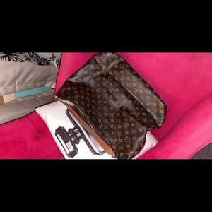 Authentic Louis Vuitton hand bag